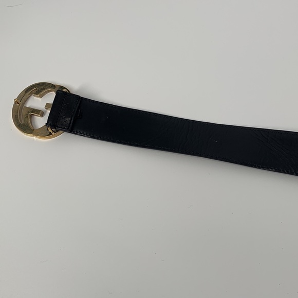 Gucci Authentic Black and Gold belt 💯 Authentic - Picture 7 of 12